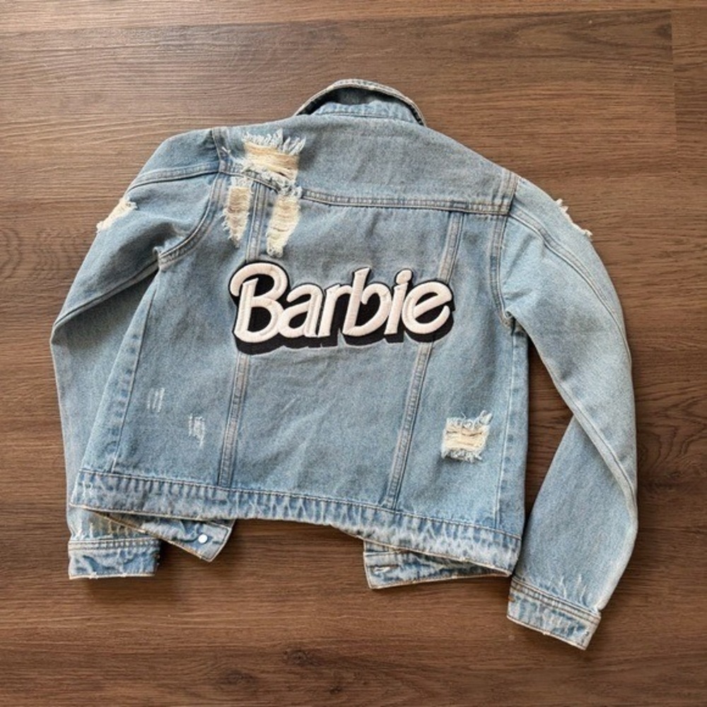 Barbie Tangram‎ Kids Light Wash Distressed Denim Jean Jacket Logo Patch Youth